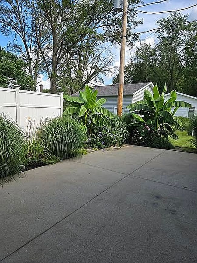 Photo of 731 W Boone St, Salem, IL