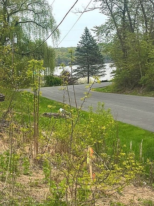 Photo of 21 Minuet Ln, Ulster, NY