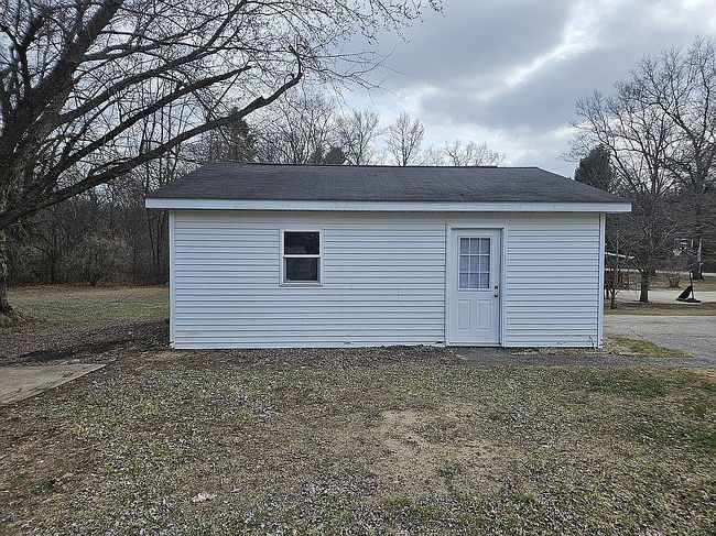 Image of 2990 N Harrison Ave