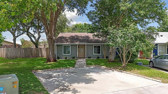 Additional photo 2 of property located at 582 Aquatic Dr