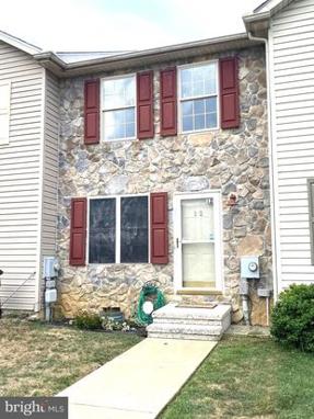 Additional photo 1 of property located at 12 Jonathan Ct