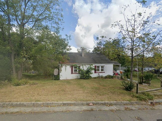 Image of 106 6th Ave