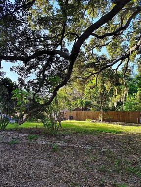 Image of 820 Bayou Ave