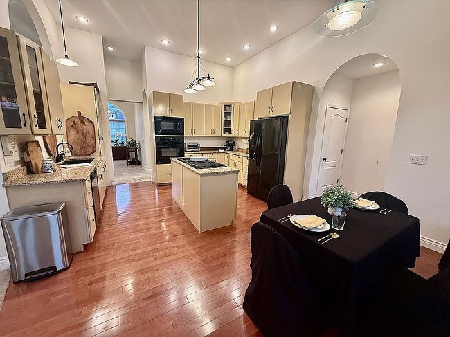Image of 16 Huntingdon Rd
