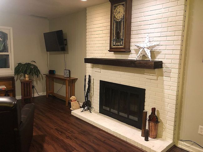 Photo of 40 Woods Mill Rd, Sherman, IL