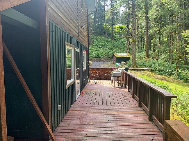 Additional photo 1 of property located at 2947 Lakeview Dr