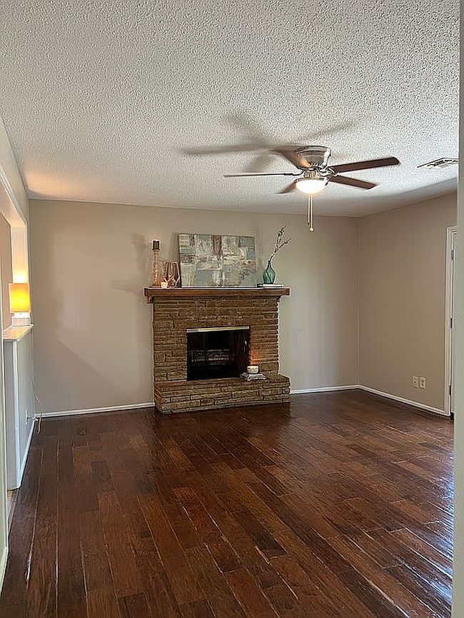 Photo of 5613 Nw 59th St, Warr Acres, OK