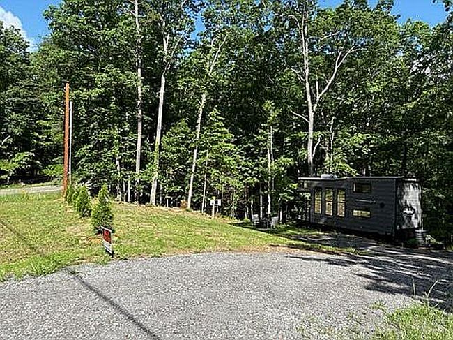 Image of 638 Crowe Cir