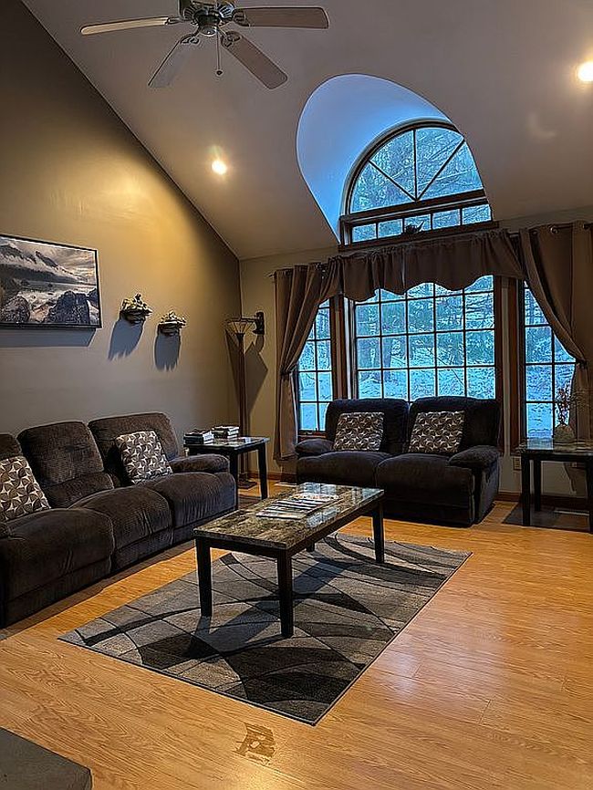 Image of 165 Woods Rd