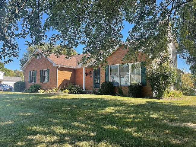 Photo of 965 Nadine Dr