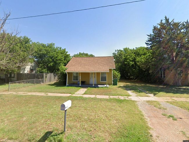 Image of 303 E Wharton Ave