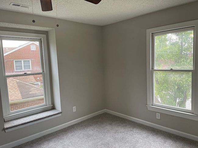 Photo of 321 Boerum Ct, Virginia Beach, VA
