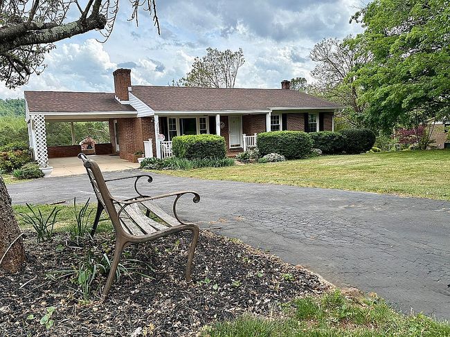 Image of 2893 Scottsville Rd