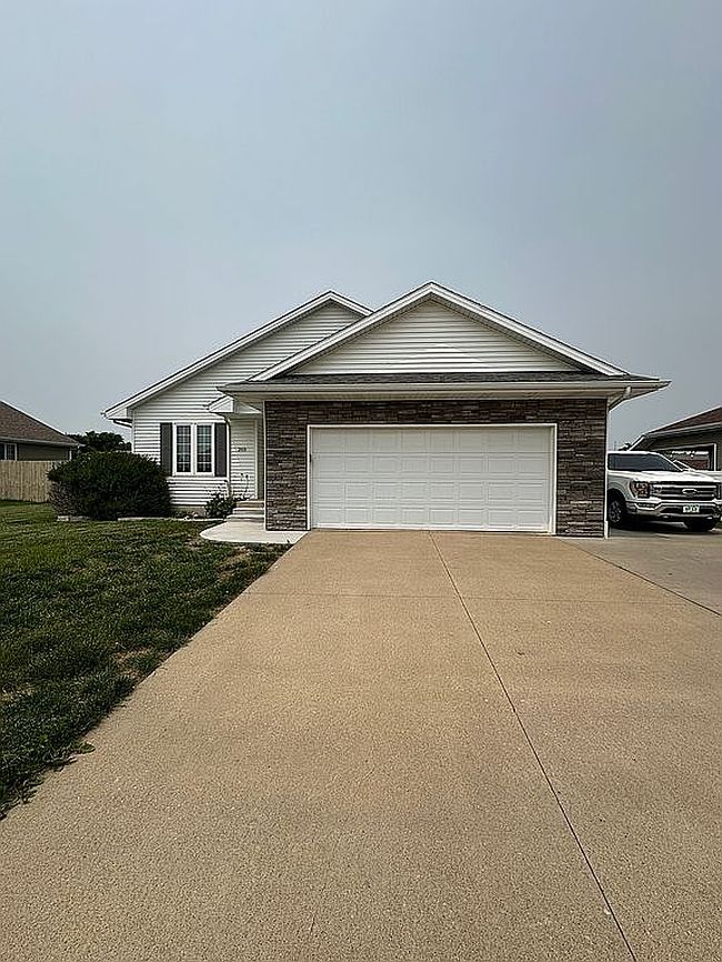Image of 203 W Ashtyn Ln