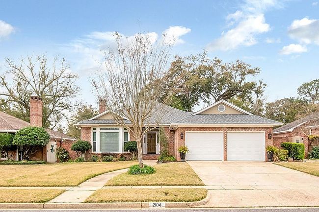 Preview of property located at 2104 Sheffield Ct