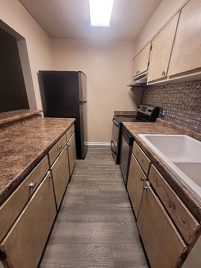 Image of 158 E University Dr Apt 104G