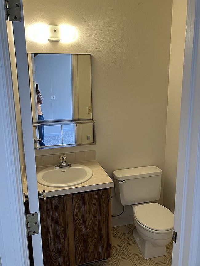 Photo of 3200 Azalea Dr Apt M1