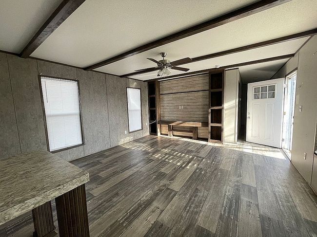 Additional photo 4 of property located at 120 Poolside Dr