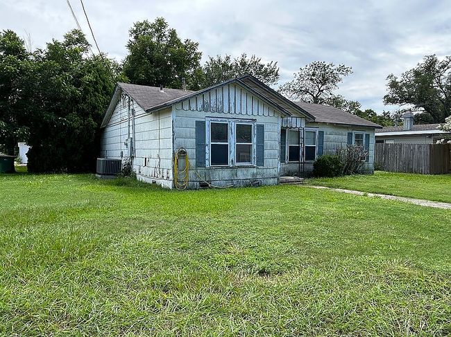 Additional photo 3 of property located at 1511 E Park Ave