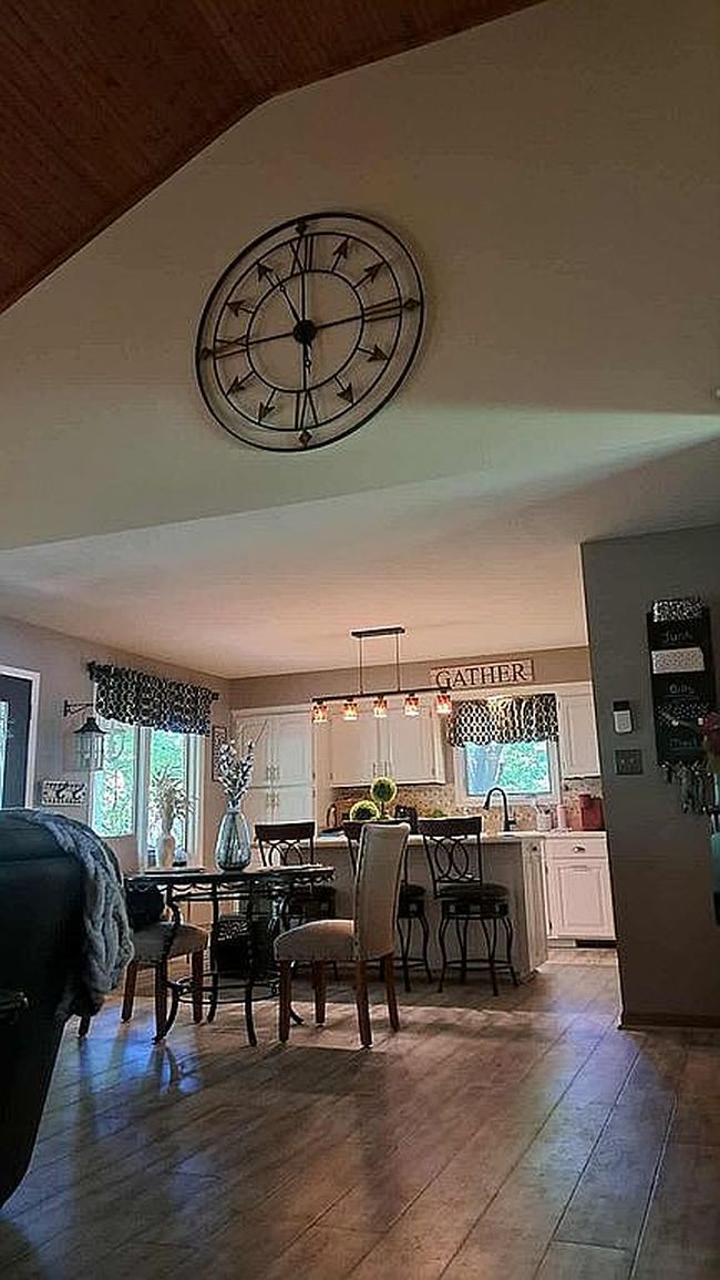 Photo of 921 Washington Ave, Holton, KS