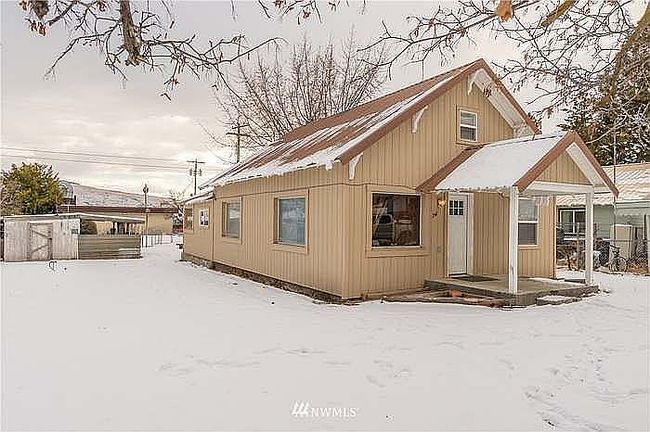 Photo of 241 Beach St, Pateros, WA