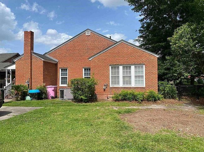 Photo of 421 N Main St, Mullins, SC