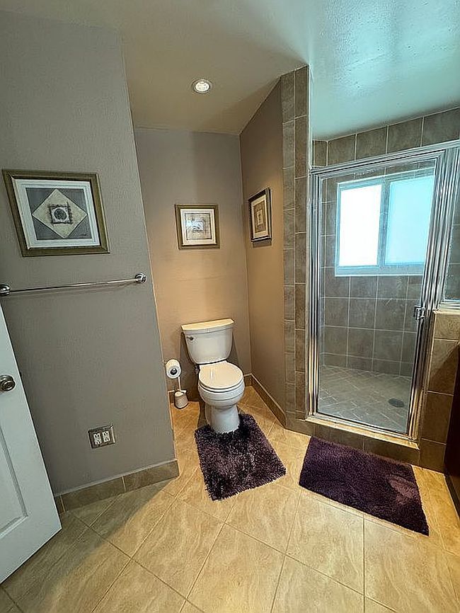 Photo of 2006 Nw 182nd Ave, Pembroke Pines, FL