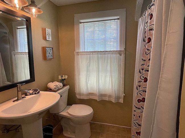 Photo of 5245 N Riverview Dr, Kalamazoo, MI