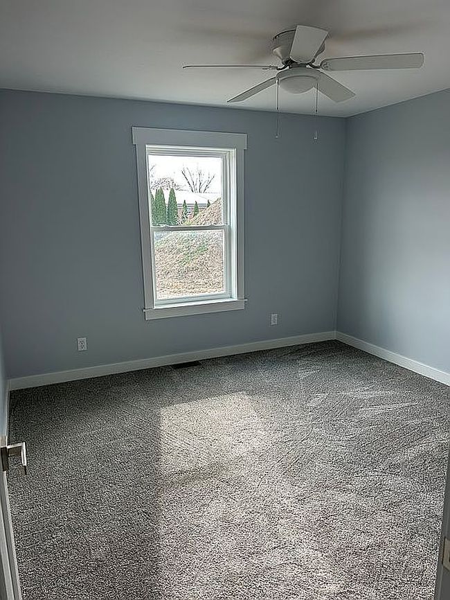 Image of 228 E Main St