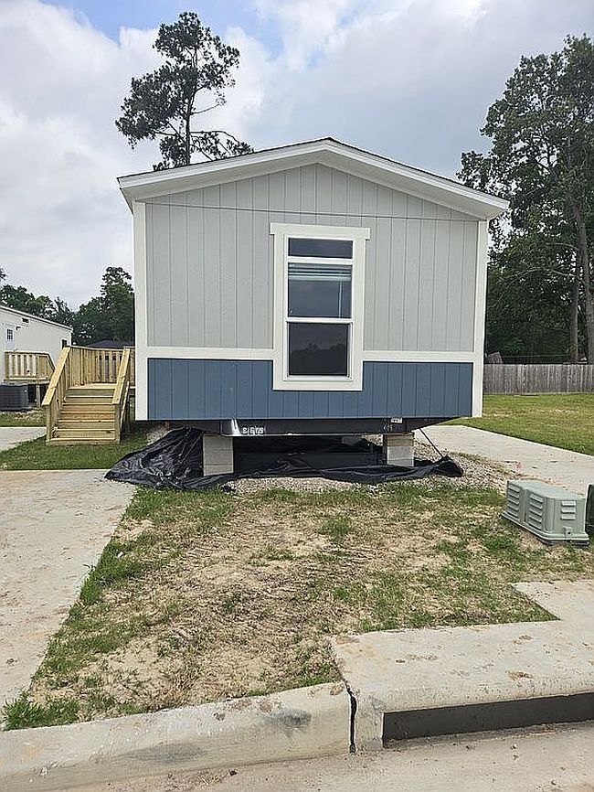 Photo of 23101 Green Oaks St #15, New Caney, TX