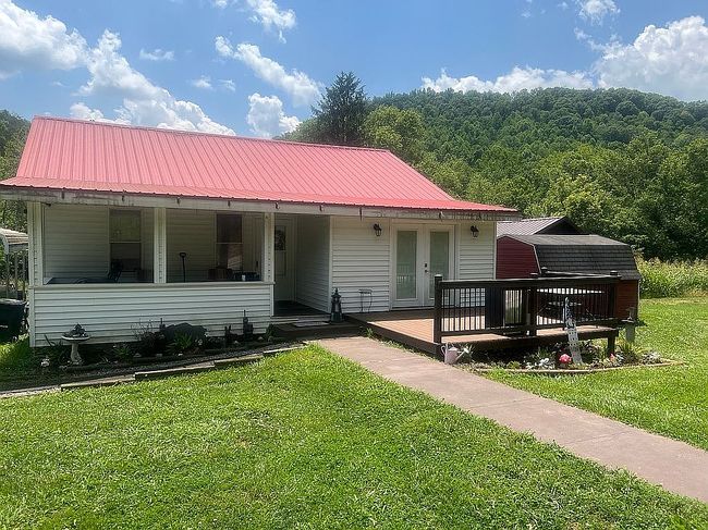 Photo of 5058 E Little Kanawha Hwy, Grantsville, WV
