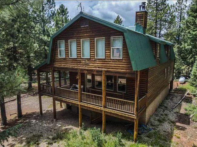Preview of property located at 490 S Treetop Dr