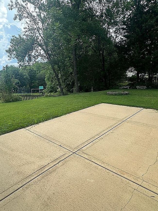 Photo of 1409 Sand Dollar Ct, Fenton, MO