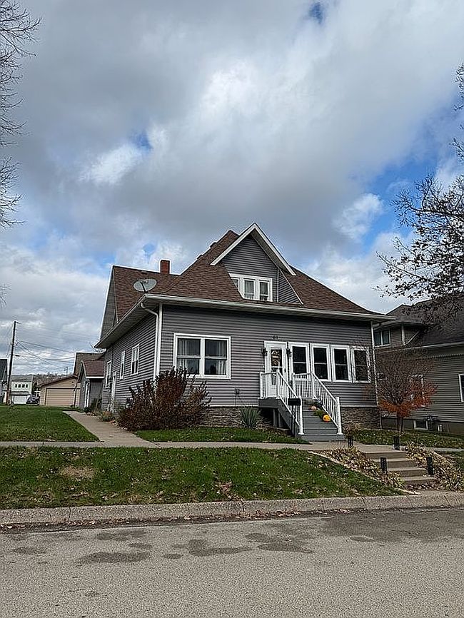 Image of 611 Jefferson St