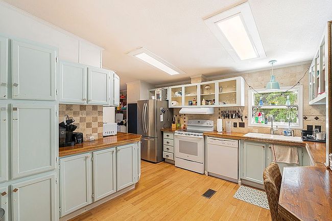 Image of 74 High Ridge Cir