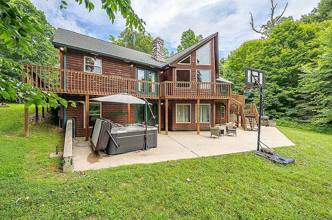 Photo of 5941 Jordan Village Rd, Poland, IN