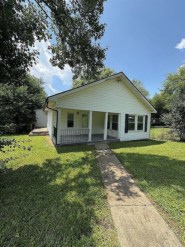 Additional photo 1 of property located at 63 W Greendale St