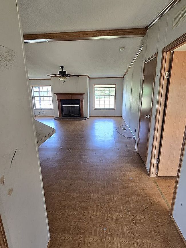 Photo of 30 Greer Ln, Eubank, KY