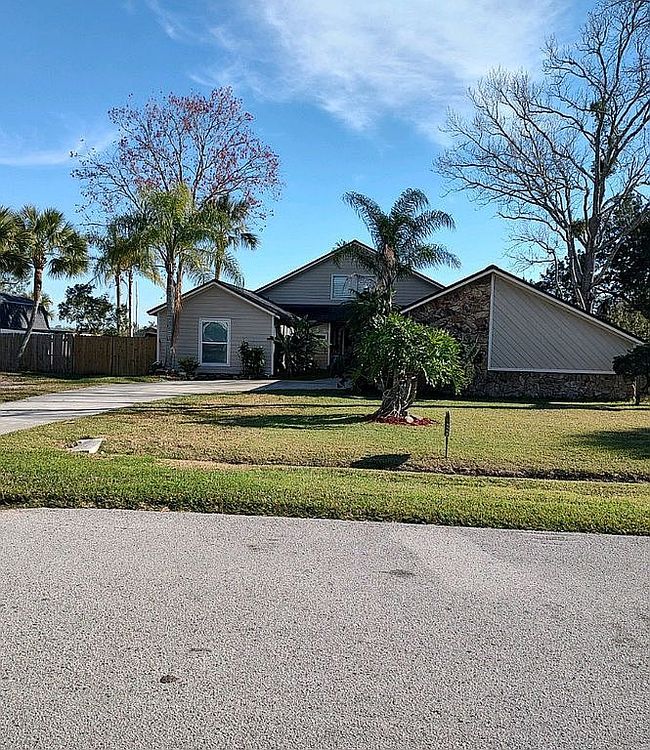 Image of 14068 Pine Island Dr