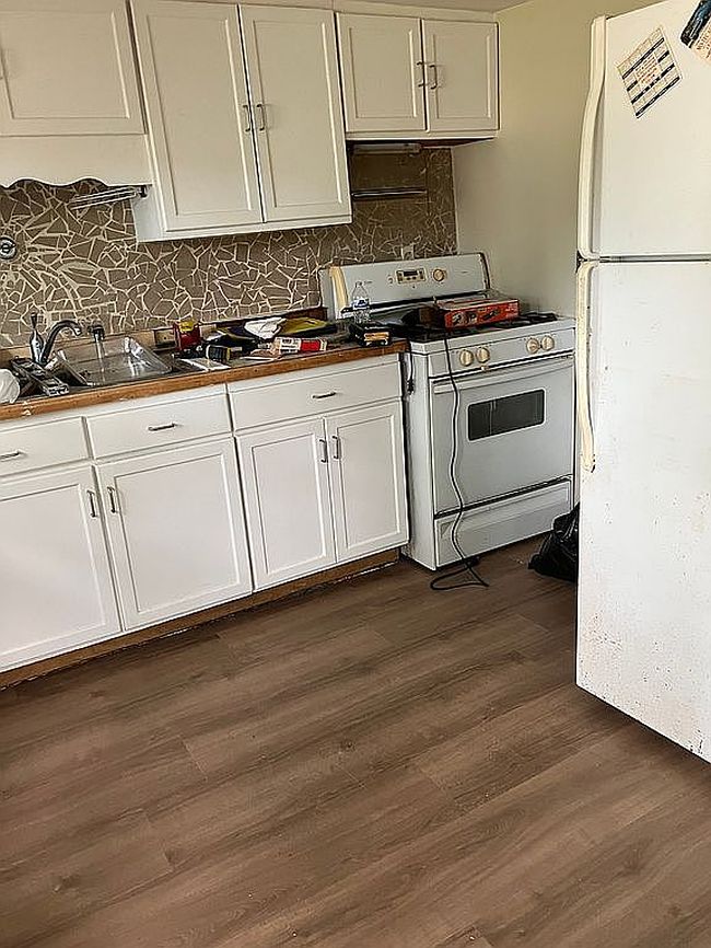 Photo of 3964 Oak Knoll Rd, Waterford, MI