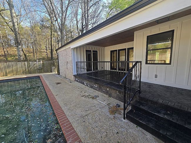 Image of 812 Park Dr