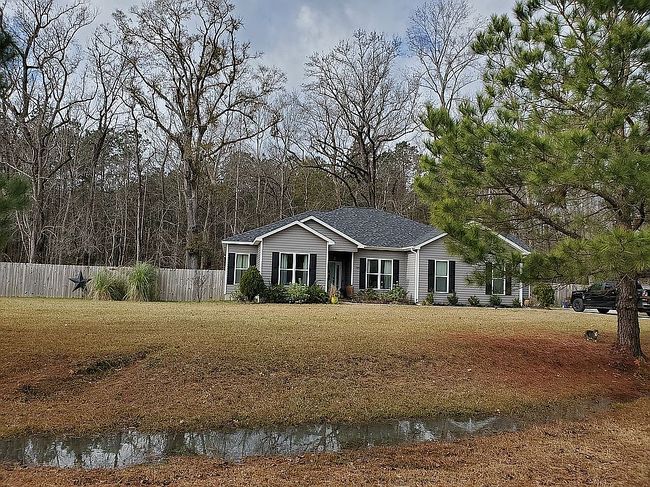 Photo of 135 Stones Throw Ct, Rocky Point, NC