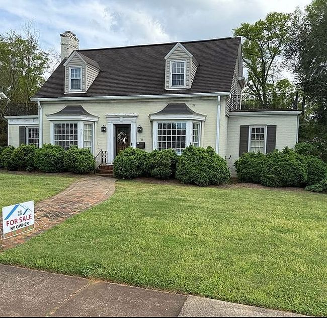 Image of 721 Maple Dr