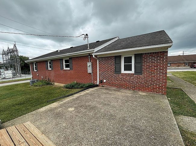 Photo of 201 Commercial Ave, Springfield, KY