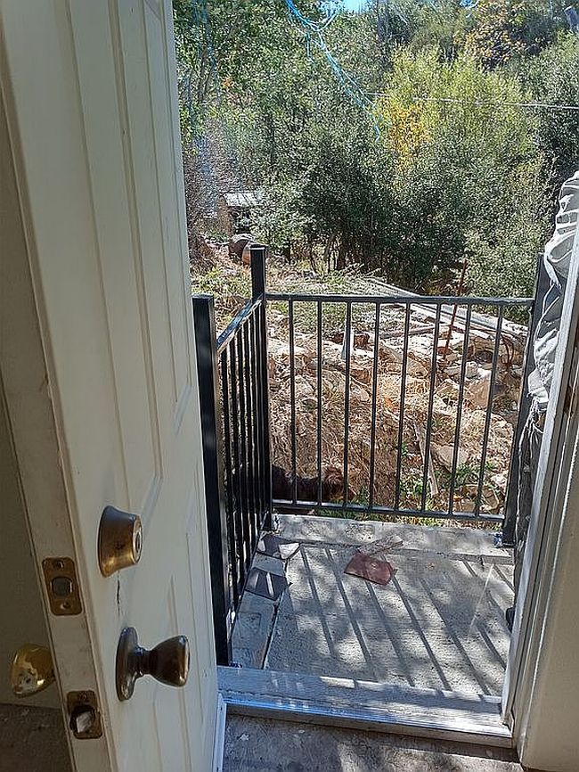 Photo of 35260 Twin Oaks Rd, Julian, CA