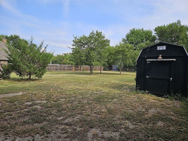Photo of 6537 Harmonson Rd, North Richland Hills, TX