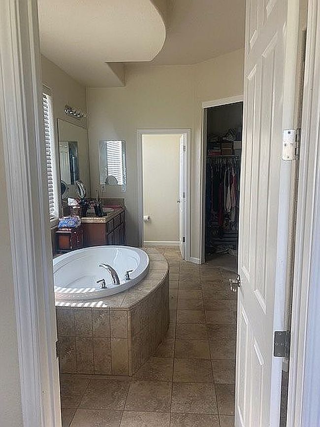 Photo of 357 Bayhill Cir, Dayton, NV