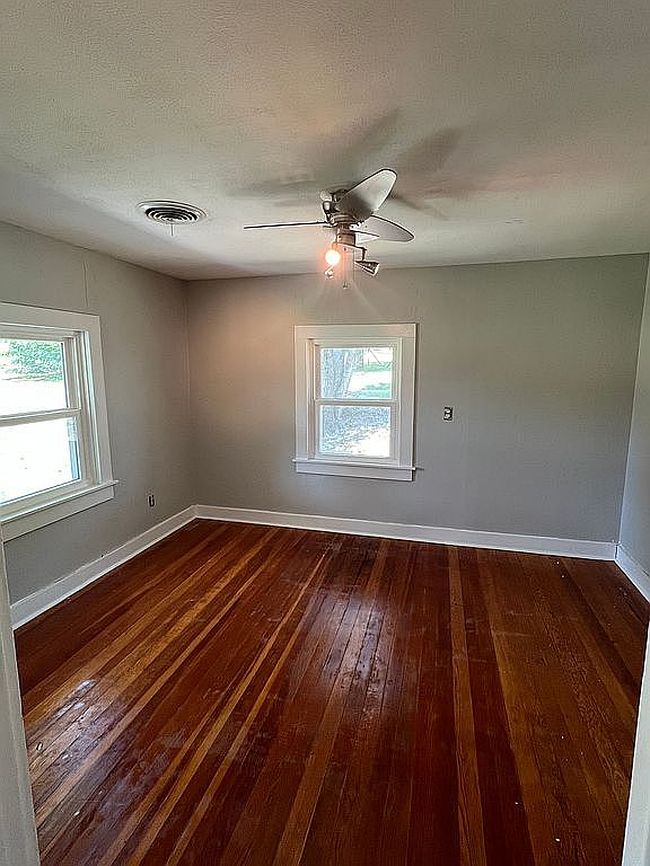 Photo of 1001 Cheyenne Ave, Canadian, TX