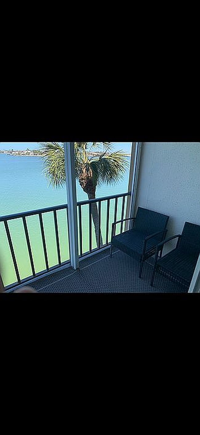 Photo of 7910 Sun Island Dr S Apt 303