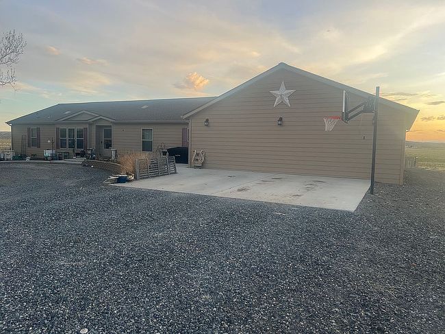 Photo of 1552 Us Highway 310, Cowley, WY